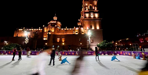 Este lunes inauguran la pista de hielo de Morelia