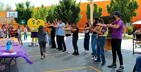 Música, baile, comida y más, en kermés del CRIT Michoacán