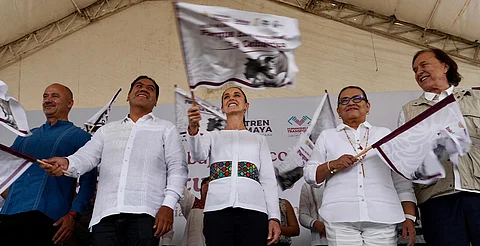 Sheinbaum da banderazo al inicio de la construcción del Parque ecoturístico "La Ceiba" en Palenque, Chiapas