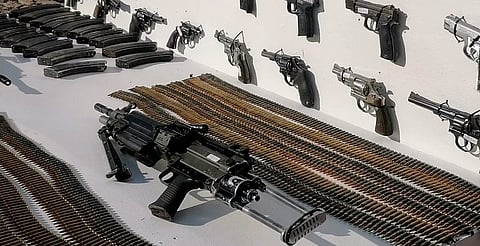 Ejército destruye 274 armas de fuego en Morelia; había fusiles AK-47 y AR-15