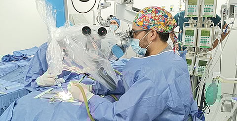 El programa de implantes cocleares se autorizó en sesión del H. Consejo Técnico, que encabezó el director general del IMSS, Zoé Robledo, en junio de 2024