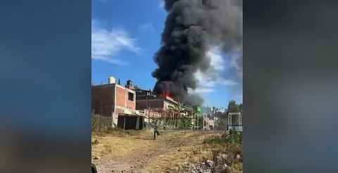 Preliminar: domicilio se quema en el Punhuato; se propagaría a otras casas