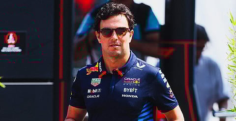 Sergio Pérez podría volver a las pistas en 2026 para la escudería Cadillac