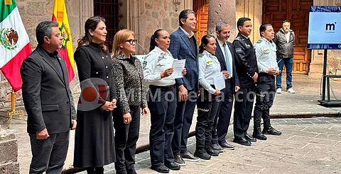 Con 100 mil pesos, reconocen a empleado del año de Policía Morelia