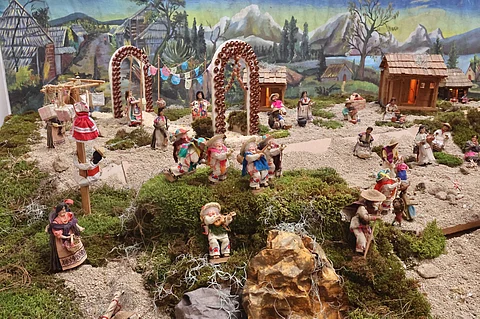 Conoce el peculiar nacimiento purépecha con más de 100 figuras que exhibe el Museo de Arte Colonial