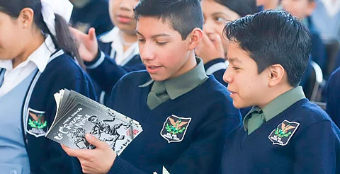 Programa de lectura llega a cientos de niñas y niños de sectores marginados: SEE