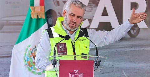 Destaca Bedolla inversión de 5 mil mdp en rehabilitar red carretera estatal