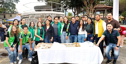 Los Reyes Magos se pintaron de verde con la ayuda de un gran equipo: Ernesto Núñez