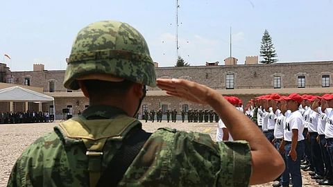 Morelianos que tengan que hacer servicio militar lo pueden liberar en 3 meses en Querétaro y con goce de sueldo