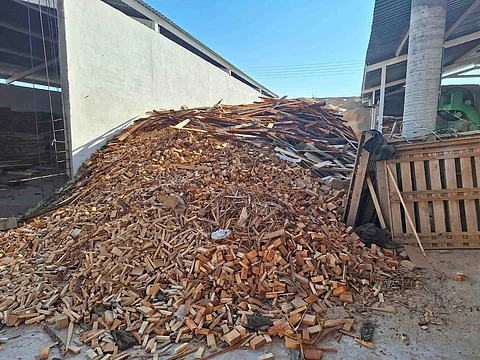 En Maravatío, catean almacén de producto forestal relacionado en delitos contra el ambiente