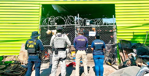 Catean un Yonke en la colonia El Realito, aseguran vehículos robados