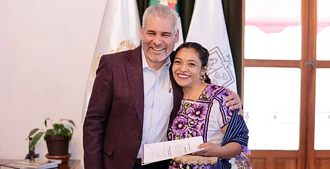 Gobernador nombra nueva rectora de la Universidad Intercultural Indígena de Michoacán