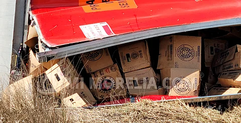 ¡Con todo y cervezas! Policías persiguen y recuperan tráiler robado en la Morelia-Pátzcuaro