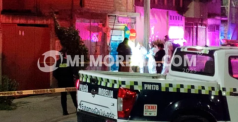 Hombre es asesinado a tiros en la entrada de una tienda al Norte de Morelia