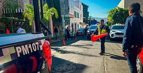 Policía Morelia refuerza operativos para retirar obstáculos y apartar lugares en vía pública