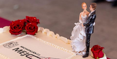 Parejas formalizan su unión matrimonial en diversos municipios de Michoacán