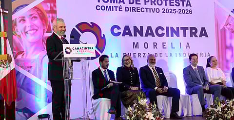 Puerto de Lázaro Cárdenas será polo de desarrollo industrial: Bedolla