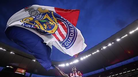 Chivas tendría otra baja; un jugador se iría al DC United de la MLS