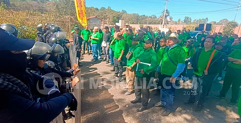 Protesta y falta de quórum aplazan sesión del Congreso de Michoacán sobre Gobierno Digital