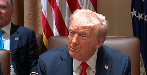 Trump firma orden ejecutiva para declarar el inglés como idioma oficial de EE.UU