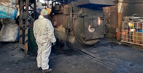 Incineran toneladas de drogas y precursores químicos en Michoacán