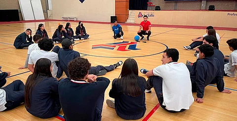 Escuela de Ciencias Sociales y Humanidades organiza foros y salidas para ampliar el horizonte académico