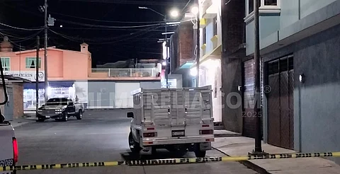 Balean a hombre afuera del Complejo Deportivo Bicentenario, en Morelia