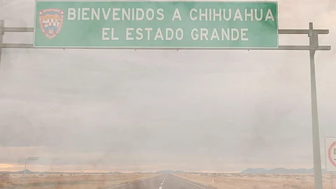 Caos vial y suspensión de clases en Chihuahua por vientos huracanados