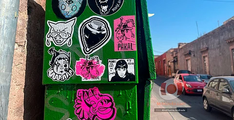 Stickers y papeletas se retiran de manera diaria del centro de Morelia