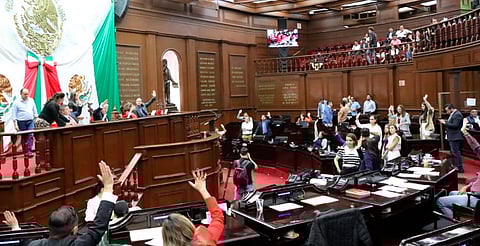 Congreso del Estado aprueba digitalizar procedimientos legislativos para reducir el uso del papel