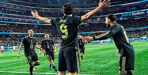 Con doblete de Jiménez, el Tri se corona en la Nations League