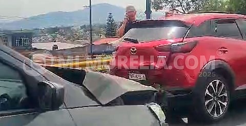 Autoridades ya atienden el percance en el sitio