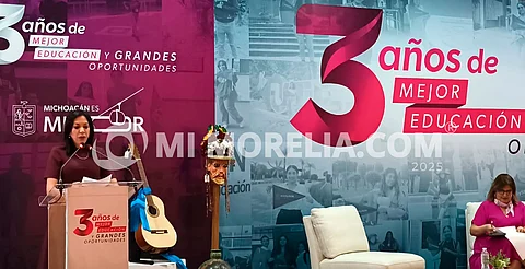 Nuestros objetivos son alcanzar la equidad y excelencia en la educación: Mariana Sosa en su tercer informe