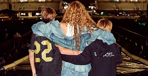 Hijo de Shakira luce la camiseta de la Selección Mexicana y enloquece redes