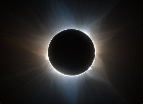 Hoy la Luna tapará al Sol durante el Eclipse 2025, así lo puedes ver