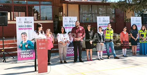 Inauguran tres aulas y patio cívico en primaria Francisco González Bocanegra