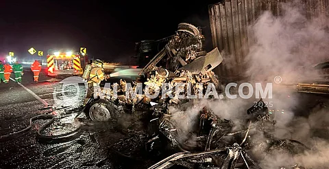 Confirman dos muertos y un herido grave tras accidente en autopista Pátzcuaro-Cuitzeo
