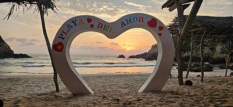 Estas vacaciones habrá aventura y diversión en Playa del Amor de Michoacán