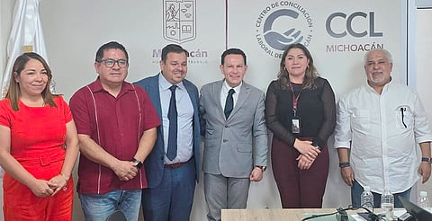 Trabajadores administrativos de la UMSNH recibirán pago retroactivo de incremento salarial 2025, aceptan propuesta