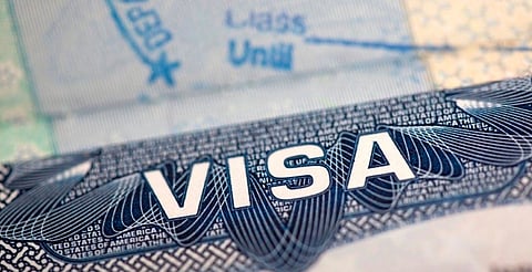 EU revisará redes sociales de migrantes y negará visas por este tipo de contenido