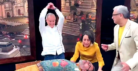 Reaparece López-Gatell en sketch de comedia y genera críticas en redes