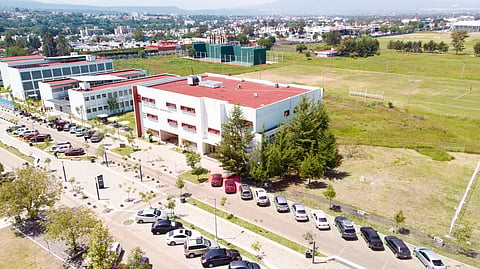 Hoy se realiza el pago retroactivo de aumento salarial 2025 a profesores de la UMSNH