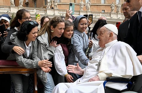 ¡Feliz Semana Santa!: Papa sorprende con visita a la Plaza de San Pedro