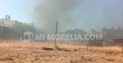 Se incendia vivienda en colonia Los Ejidos de Morelia