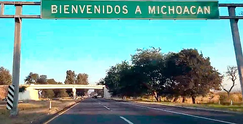 Conduce de forma segura: evita la madrugada y revisa tu vehículo