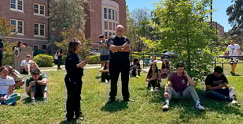 FBI y policías locales actuaron durante más de tres horas para asegurar el campus