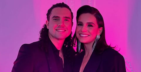 Tania Rincón y Pedro Pereyra se "casan" durante el programa Hoy