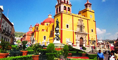 Rojo, amarillo o negro: así se vestirá la gente en el Soltero Fest de Guanajuato
