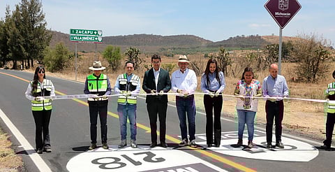Inaugura Bedolla entronque carretero Zacapu-Panindícuaro; tras 15 años de abandono