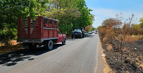 Libera Sedena vialidades en Apatzingán